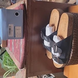 Zula birkenstock style sandals size 11 never worn cork bed soft and comfotable